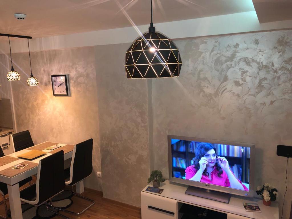 Apartman Kraljevi Cardaci Sadikovic Sa Garazom Kopaonik Exterior photo